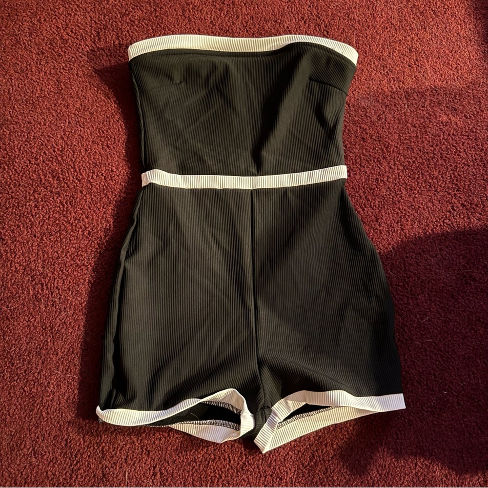 Edikted Kit Contrast Ribbed Romper - Picture 3 of 3